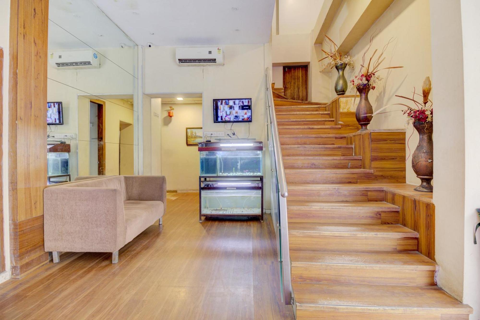 Hotel O Address Inn Мумбаї Екстер'єр фото