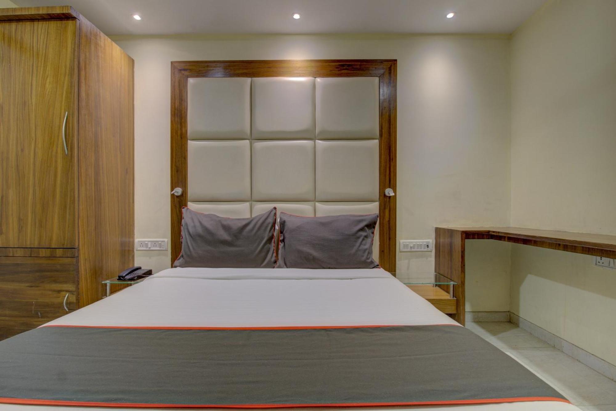 Hotel O Address Inn Мумбаї Екстер'єр фото